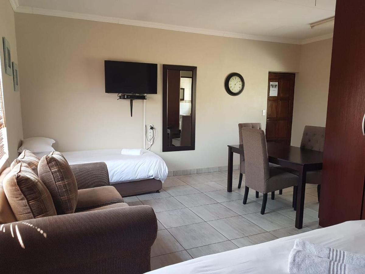 Private Apartments & Biz Stays Pretoria-Noord Exterior foto