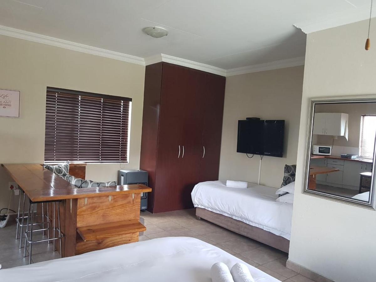 Private Apartments & Biz Stays Pretoria-Noord Exterior foto