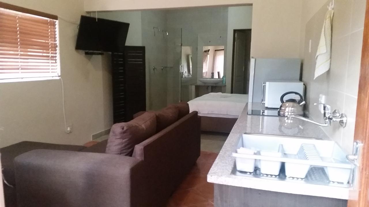 Private Apartments & Biz Stays Pretoria-Noord Exterior foto