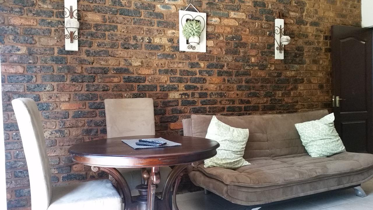 Private Apartments & Biz Stays Pretoria-Noord Exterior foto